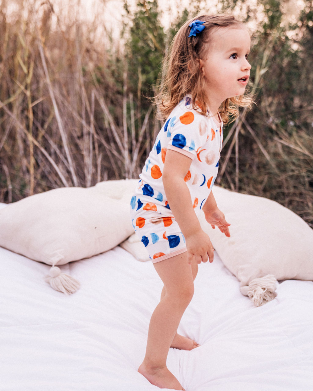 Shortie in Lune with Peach Trim